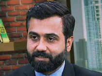 Gautam Kalia-1200