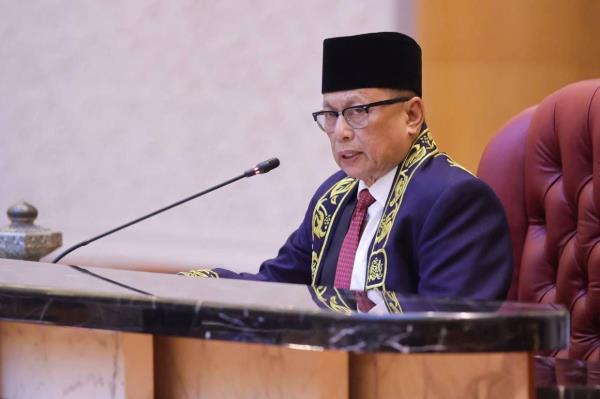 State speaker Datuk Dr Puad Zarkashi. (File photo)