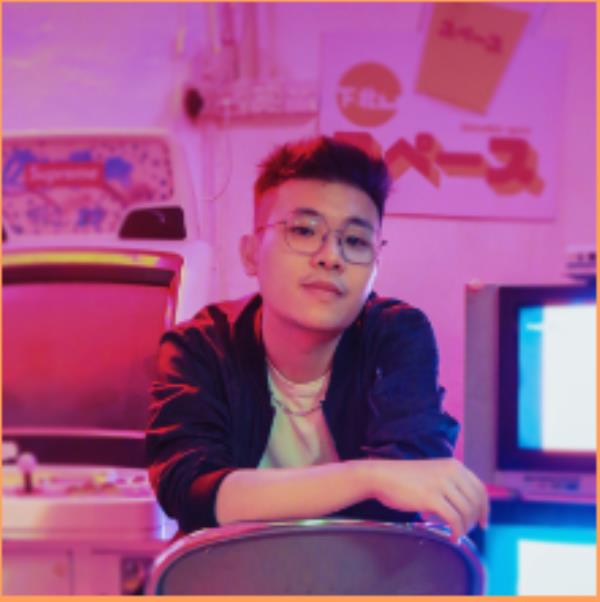 Jonathan: ‘Working in games was o<em></em>nce a very risky career decision, but time and time again I have been supported by my community and their neverending fervour to make their craft better and better.’