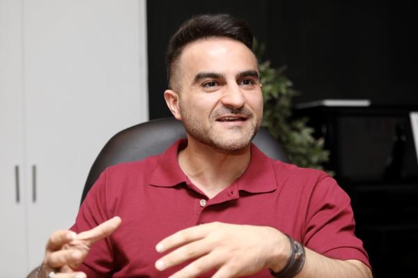 Hossein advises his students never to perceive receiving a negative comment on their co<em></em>ntent as a failure. — LOW LAY PHON/The Star