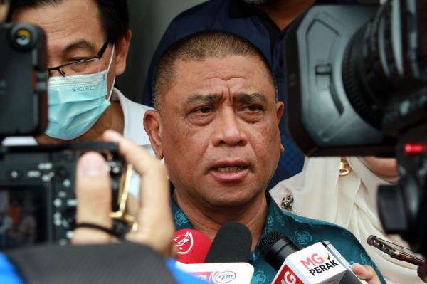 Perak MB Datuk Seri Saarani Mohamad.