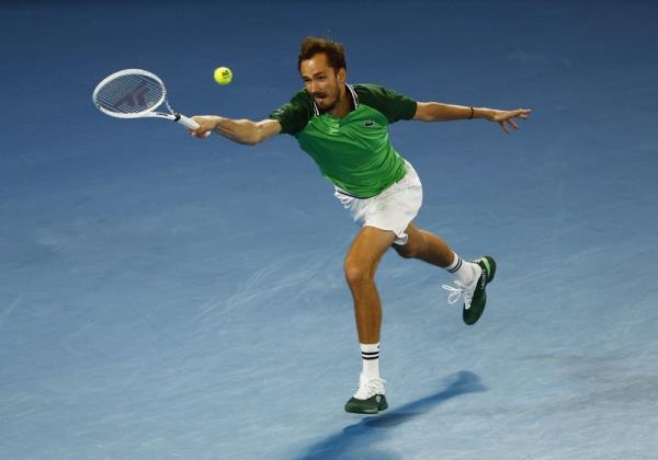 Factbox-Tennis-澳大利亚网球公开赛男单决赛选手丹尼尔·梅德韦杰夫