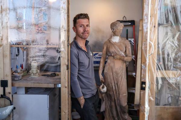Laborde has been restoring works of both sentimental and mo<em></em>netary value since he was 27. 