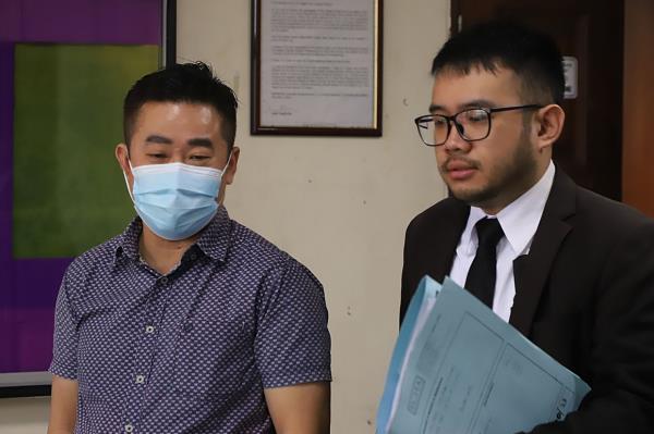 一名携带197条蟒蛇和其他外来动物被捕的男子被罚款7万令吉