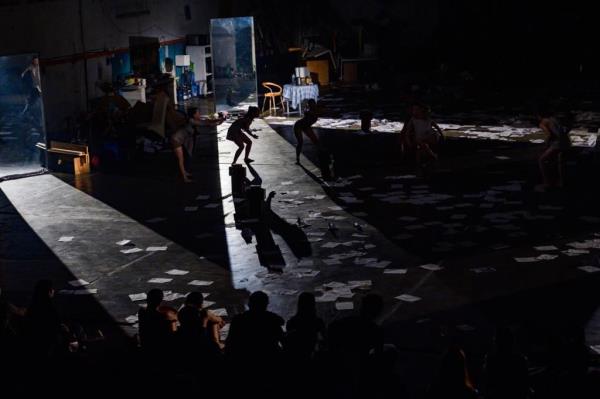 A view of the dance production 'Switchblade Operation: The Longing' by Ko<em></em>ngsi Petak and Cake Project in July 2023. Photo: Taka Chang
