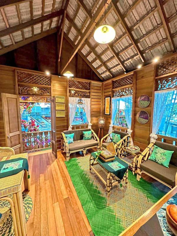 The interior of Rumah Kampung Limas.