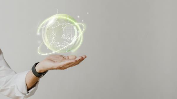 From the manufacturing processes to the energy co<em></em>nsumption of data centres, the tech industry’s innovations have a significant ecological footprint. — Image by rawpixel.com on Freepik