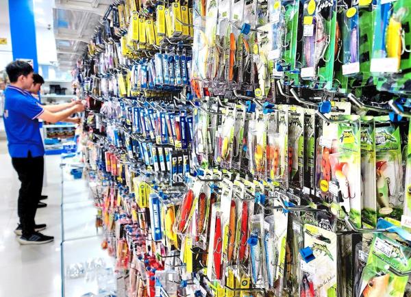 Hundreds of lures to choose from at a TCE Tackle outlet.