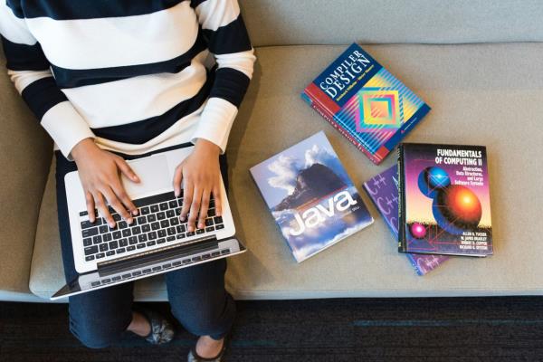 Updating one’s skill sets, be it learning a more current programming language or mastering the use of artificial intelligence, will also be key to securing a job, experts say. — Photo by Christina @ wocintechchat.com on Unsplash