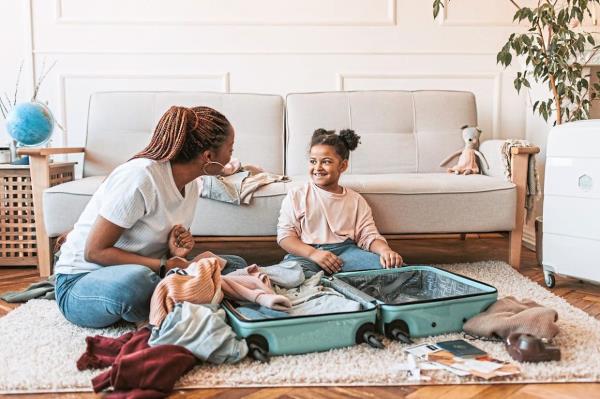 Family vacations are fun, but planning and preparing for one can be very challenging to some, especially mothers! — Pexels