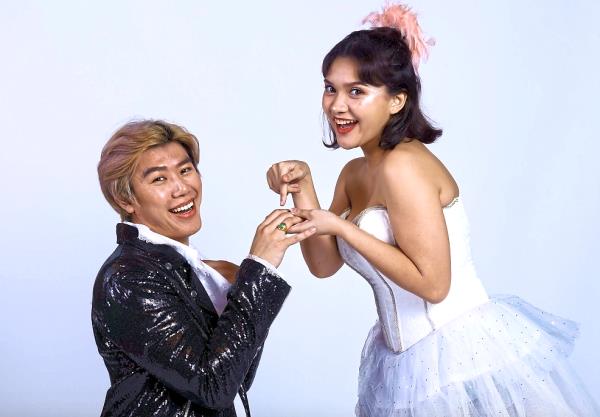 All eyes on Mia Sara Shauki as Cinderella and Brian Chan as Prince Marteeny. Photo: PJPAC