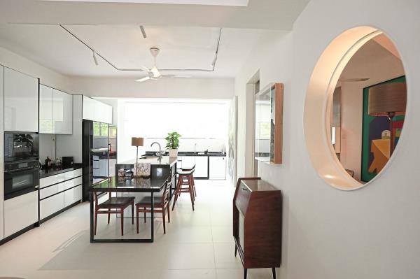 The round windows create a nautical effect.