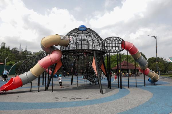 Taman Tasik Titiwangsa, Kuala Lumpur. —YAP CHEE HONG/The Star