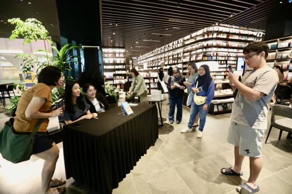Hwang was in Kuala Lumpur for a bookshop tour in July. Photo: The Star/Low Lay Phon 