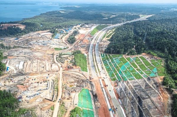Ambitious project: Satellite images show changes in the area of Indonesia’s planned new capital Nusantara in East Kalimantan. — AFP