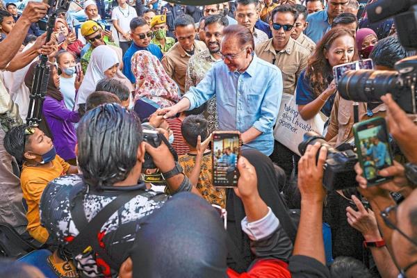 Prime Minister Anwar Ibrahim visited PPR Hicom in 2023. Photo: Facebook/Anwar Ibrahim