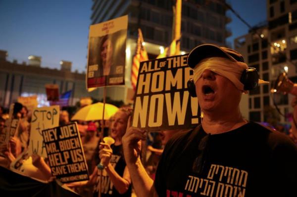 Israelis demand release of captives held in Gaza in Tel Aviv