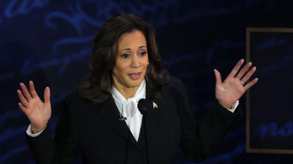 Kamala Harris speaks during a presidential debate hosted by ABC with Republican presidential nominee, former U.S. President Do<em></em>nald Trump, in Philadelphia, Pennsylvania, U.S., September 10, 2024.