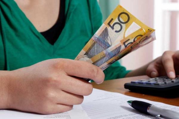 wealth-budget-calculator-money-australia-count-save-savings