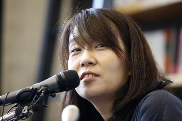 South Korean author Han Kang speaks to the media during a news co<em></em>nference in Seoul, South Korea, on May 24, 2016. — Photo: AP/Lee Jin-man