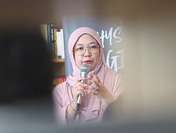 ‘It might seem weird to dedicate a horror-thriller book to your former school, but I think readers who went to mission schools or all-girl schools will get it,’ says Hanna. Photo: The Star/Art Chen — ART CHEN/The Star
