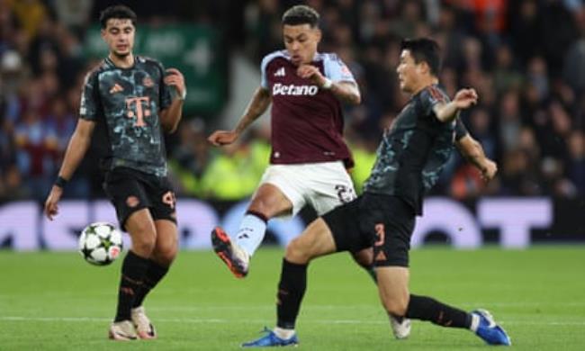 Morgan Rogers in action against Bayern Munich