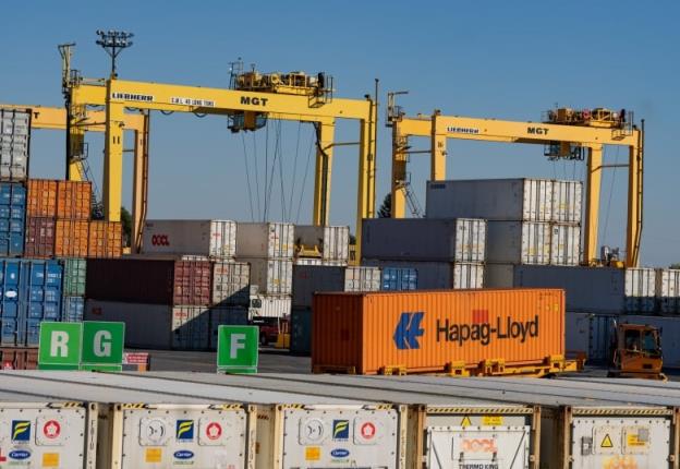 Shipping co<em></em>ntainers are pictured.