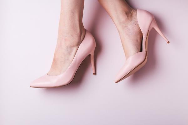 pink heels