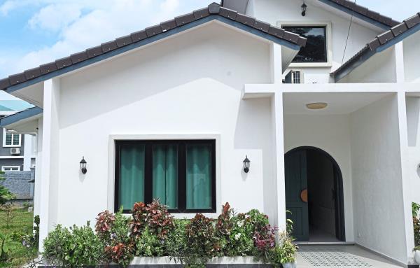 Nadia was inspired by single-storey homes found in Australia and England that had an open concept.