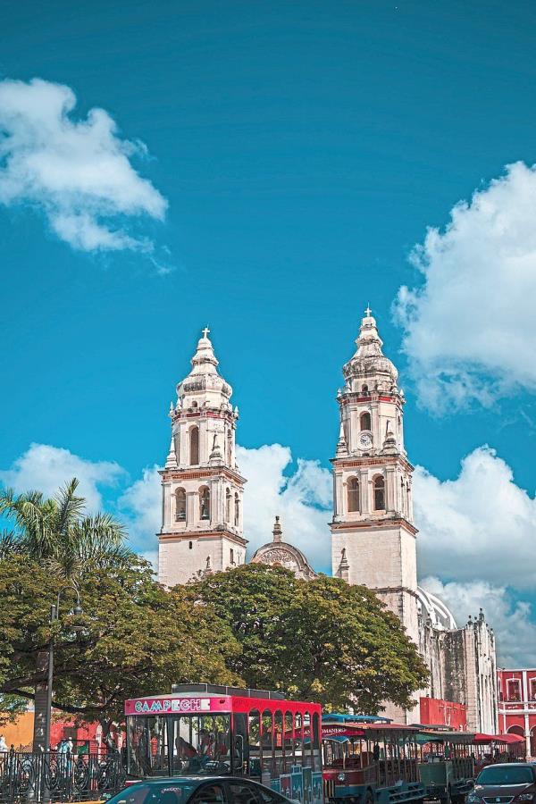 In the Campeche city centre, tourists can check out the co<em></em>lonial-style buildings and fortified walls. — Pixabay