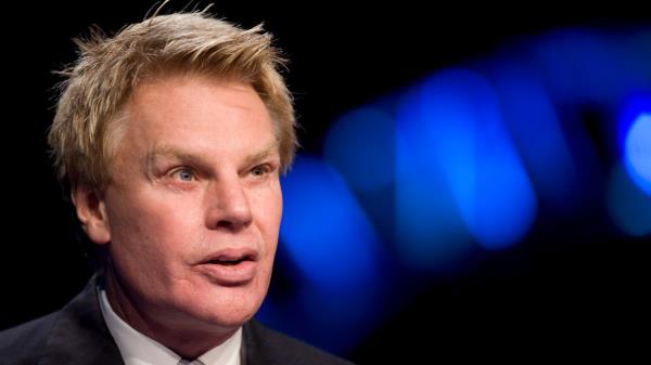 前Abercrombie & Fitch老板Mike Jeffries因性交易指控被捕