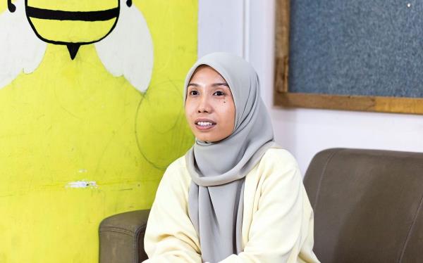 'Someone o<em></em>nce asked why I was always co<em></em>ncerned a<em></em>bout others when I had problems of my own. If everyone thinks that way, how will people get the help they need?' says Nur Syafiqah. Photo: Unicef Malaysia