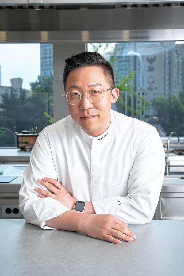 As a Michelin-starred chef, Jun travels frequently for collaboration dinners, but says that even when he is overseas he prefers to use Hanwoo beef. — JUN LEE