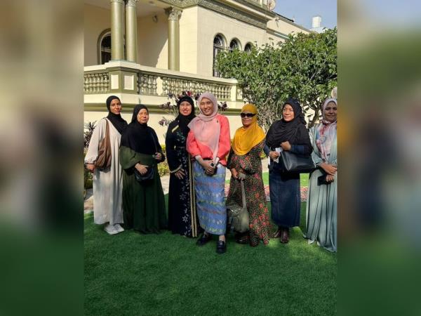 Nurul Izzah说，马来西亚大使馆向秘鲁的一座清真寺捐赠了50本古兰经