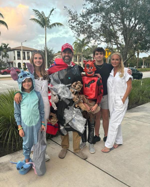 Do<em></em>nald Trump Jr. and his family.