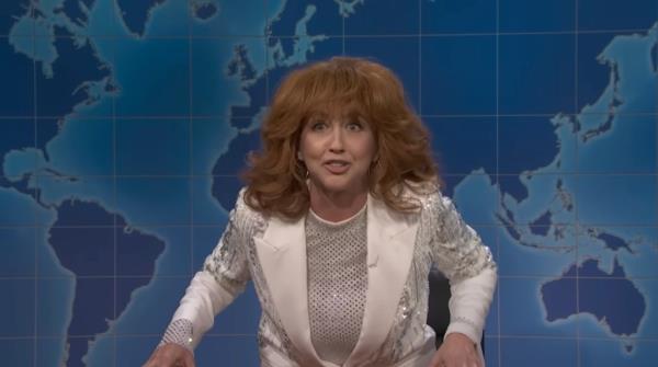 Heidi Gardner as Reba McEntire