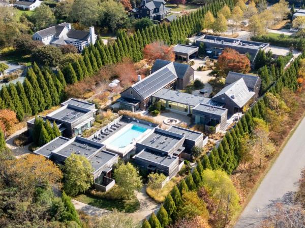 Shou Sui Ban House.