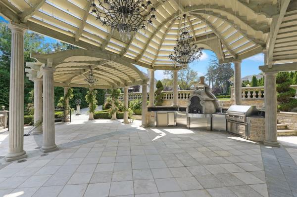 The ourdoor entertaining areas are equally as glam.