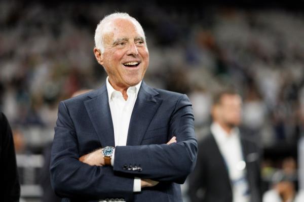 Lurie has co<em></em>ntrolled the Eagles since 1994, when he paid $195 million for the club.
