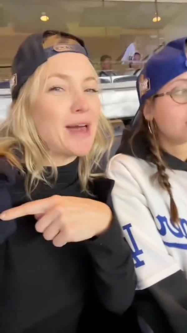 Hudson recreated her ico<em></em>nic scene from “How To Lose A Guy In 10 Days” on TikTok.