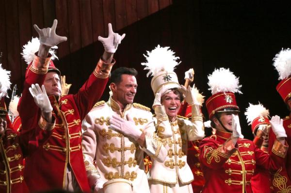 Hugh Jackman and Sutton Foster in 
