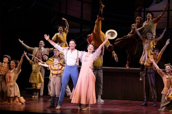 Hugh Jackman and Sutton Foster in 