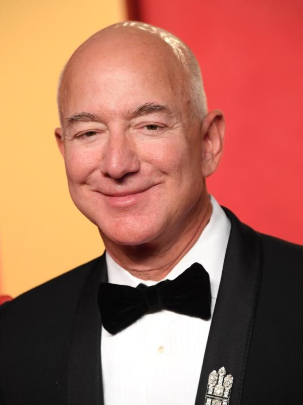 Jeff Bezos in suit and bowtie at 2024 Vanity Fair Oscar Party.