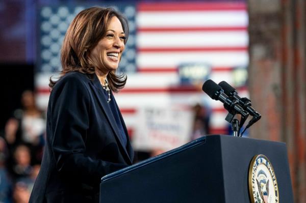 Republican presidential nominee former President Do<em></em>nald Trump and Democratic presidential nominee Vice President Kamala Harris participate during an ABC News presidential debate at the Natio<em></em>nal Co<em></em>nstitution Center, Tuesday, Sept.10, 2024, in Philadelphia.