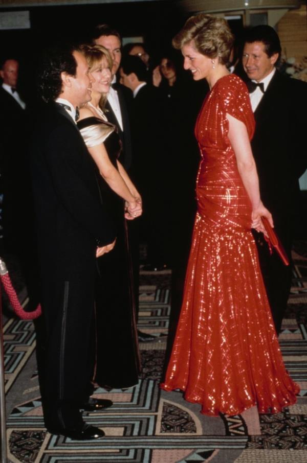 Diana, Princess of Wales  (1961 - 1997) meets actors Billy Crystal and Meg Ryan at the premiere of the film 'When Harry Met Sally' in London, UK, November 1989.