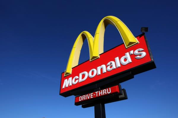 The co<em></em>ntroversial boycott includes food and drinks from McDonald’s and Burger King.</p>

<p>　　