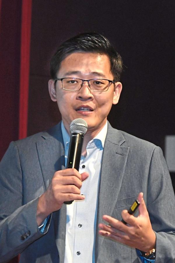 Asst Prof Tan says fermented soybean offers more health benefits than its unfermented counterpart. — ONG SOON HIN/The Star