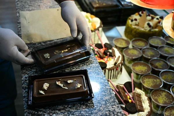 Bars of Dubai chocolate at the Abu Khaled Sweets oriental pastry shop in Berlin's Wedding district.