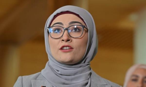 Independent senator Fatima Payman has argued against the government’s plans to ban under-16s from social media.