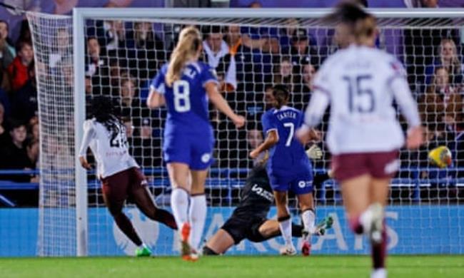 Manchester City’s Khadija Shaw scores the winner against Chelsea last season